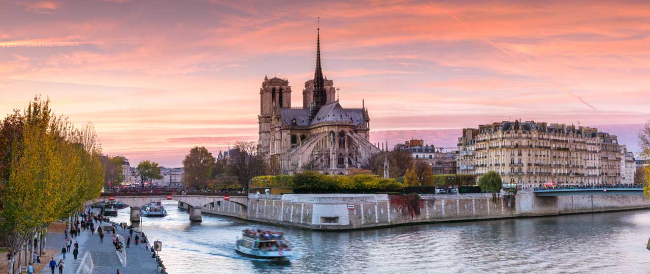 Romantic Places in Paris for Couples 