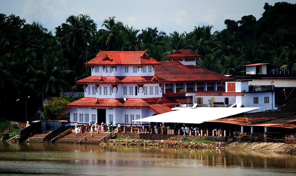 Sree Parassinikadavu Muthappan Temple, Parassinikadavu