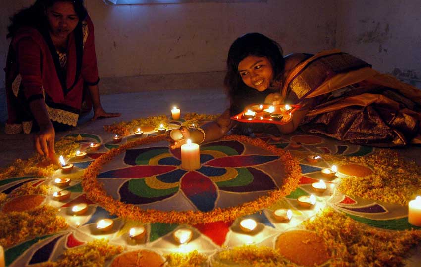 celebrate Diwali in India