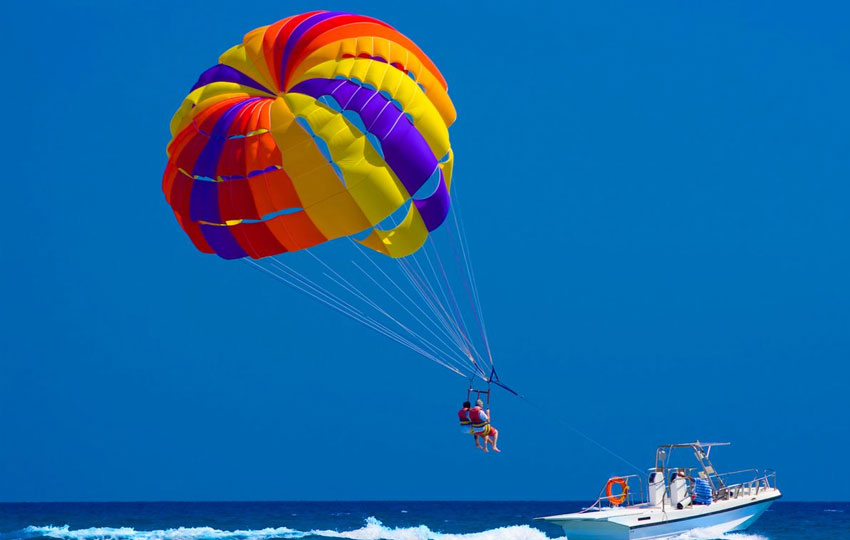 Tanjung Rhu Beach - Parasailing Ride