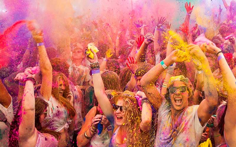 Places to Celebrate Holi In India "Mumbai holi"