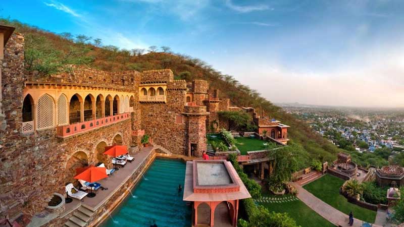 Neemrana Fort-Palace