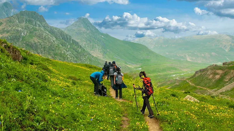 Trekking in Sonmarg 