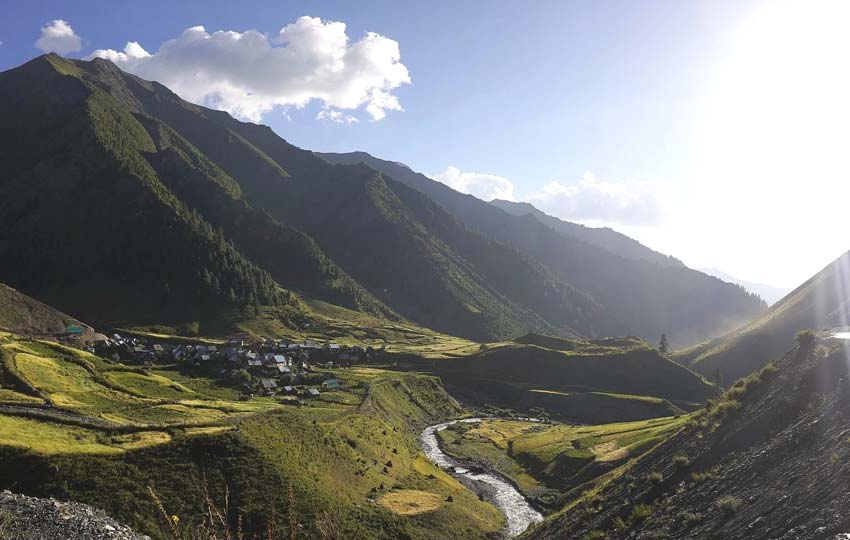 Kashmir Travel Guide: Best Places, Budget, Hotels & Itinerary 6 Gurez Valley