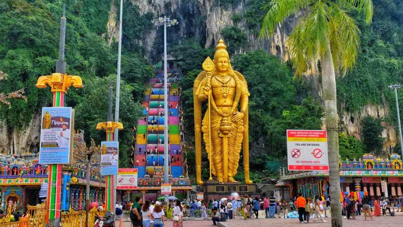 Malaysia Travel Guide 2026: Places to Visit, Best Time, Visa, Cost & Itinerary 2 Batu Caves, Malaysia
