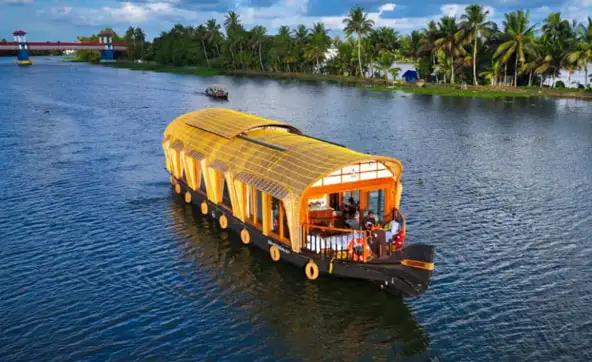 alleppey is a popular backwaters, houseboat, cruises ets.