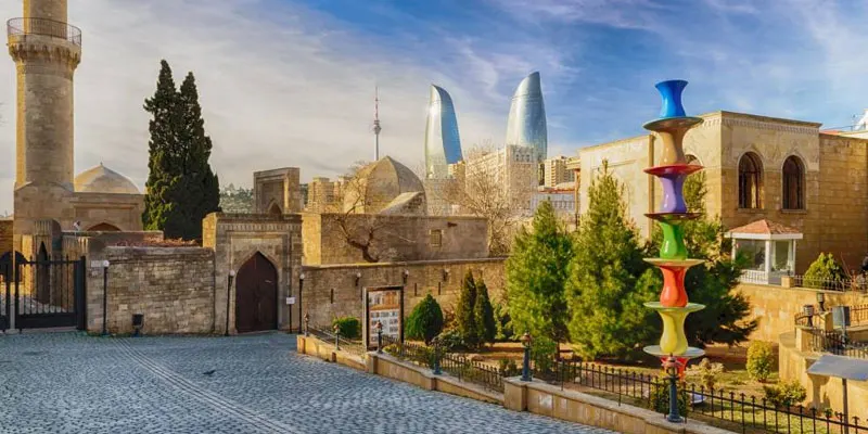 baku old city walking tour