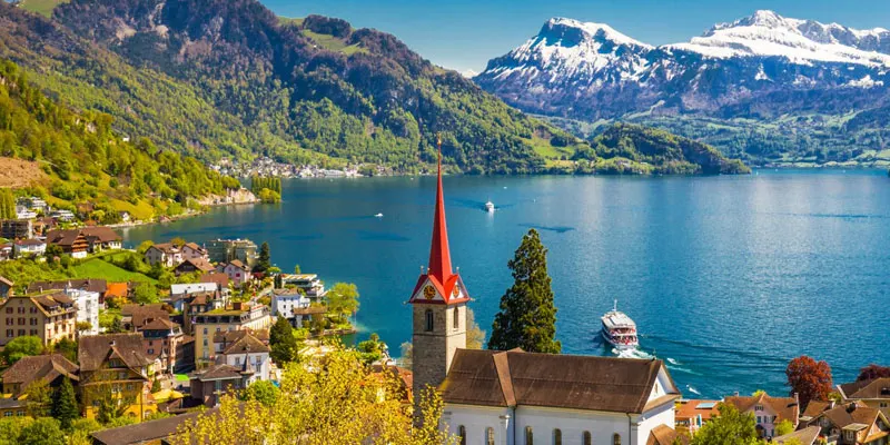 pristine lakes Switzerland