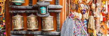 Shopping in Manali
